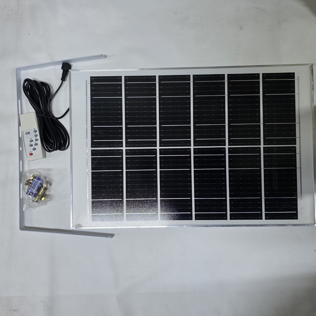 REFLECTOR 500W CON PANEL SOLAR CUBULL |PZ-500|