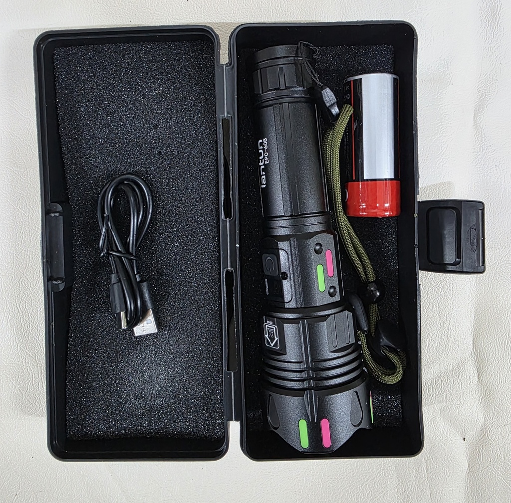 LINTERNA DE LARGO ALCANCE |EPC-608|  