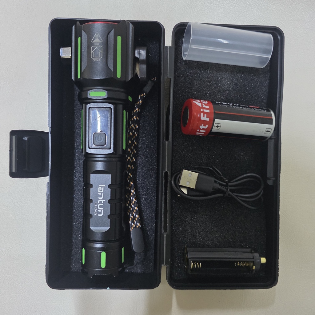 LINTERNA TACTICA TERRENEITOR  DE LARGO ALCANCE |EPC-82|