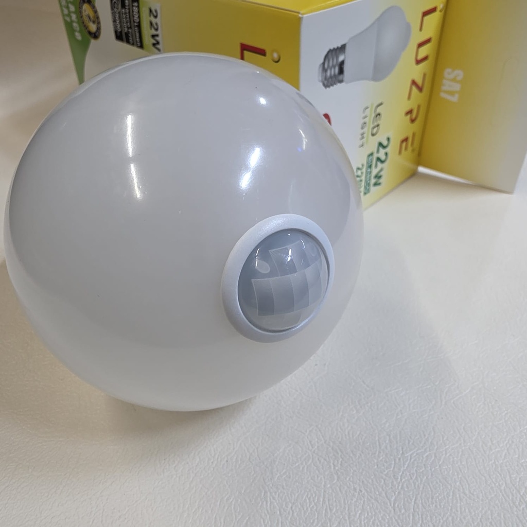 FOCO CON SENSOR DE MOVIMIENTO 22W