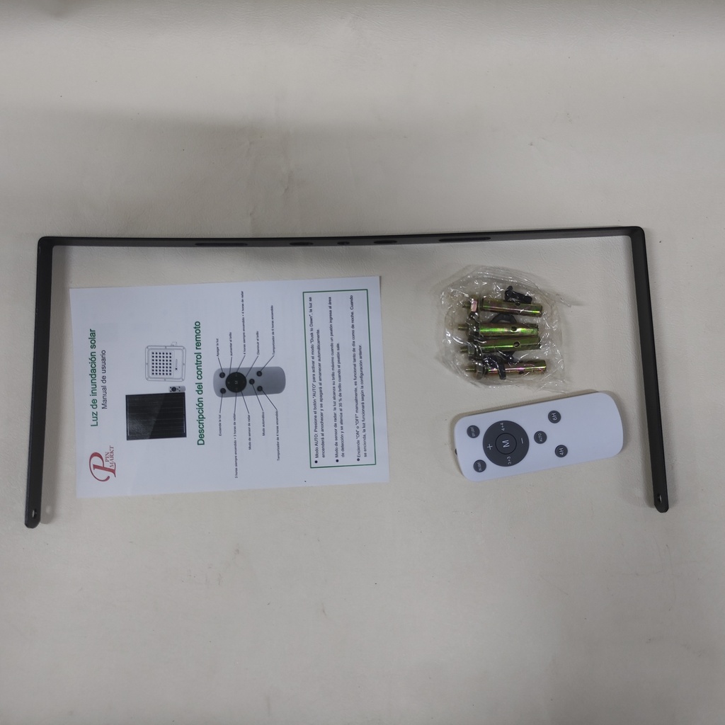 REFLECTOR POLIACRÍLICO 1000W CON PANEL SOLAR |090839-10|