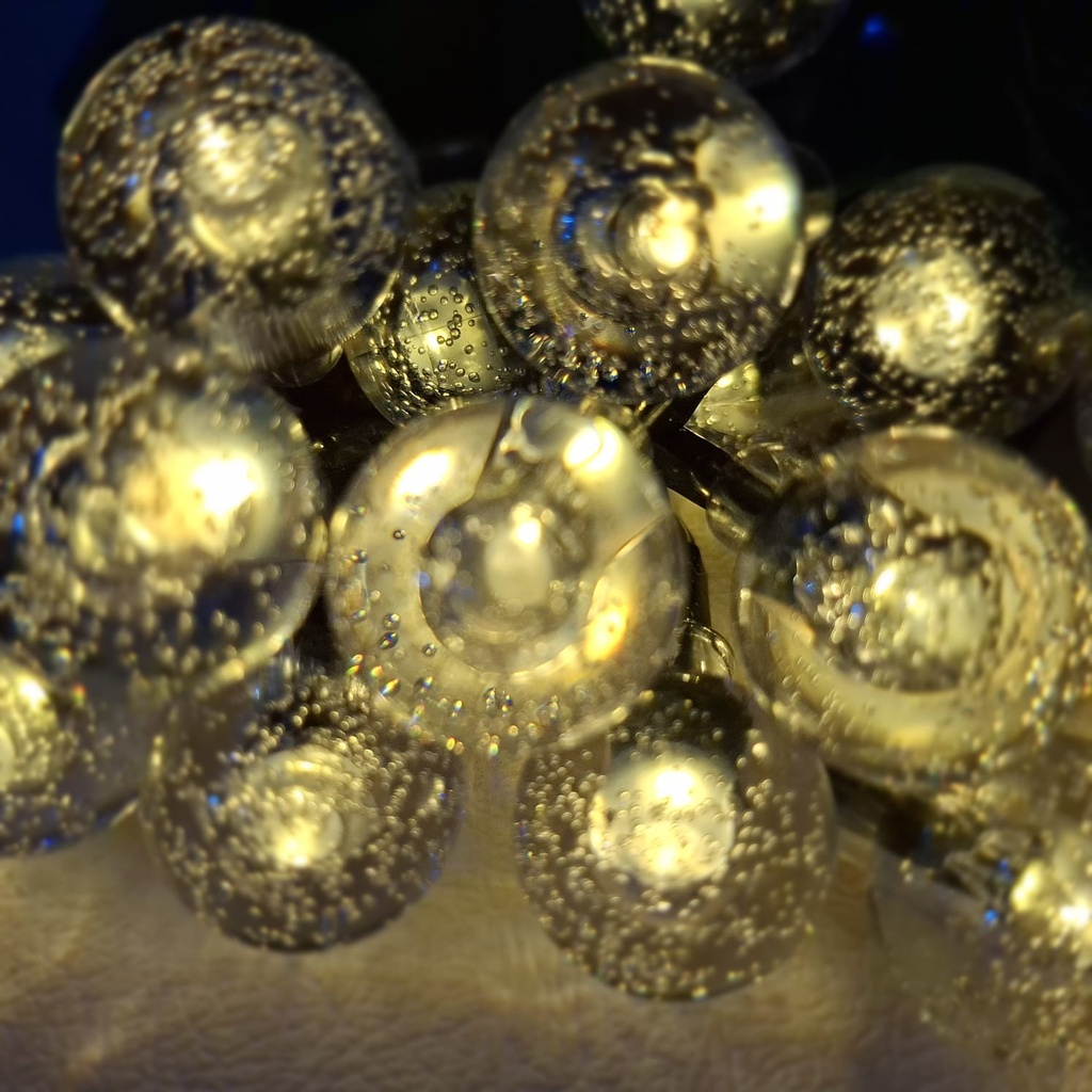 LUCES DE NAVIDAD SOLAR BOLITAS AMBAR 5M-20 LED 