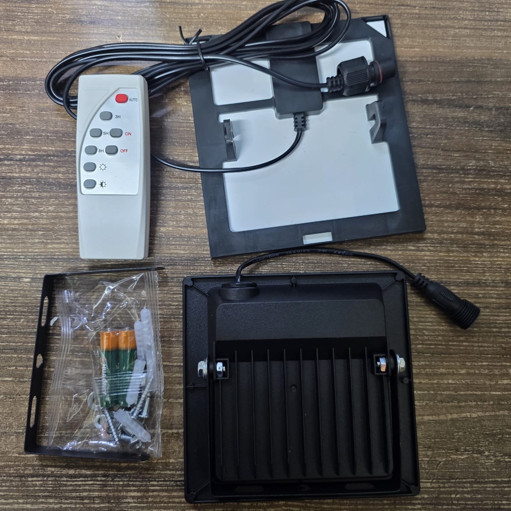 MINI LAMPARA PORTATIL CON PANEL SOLAR 15W |BB-926|