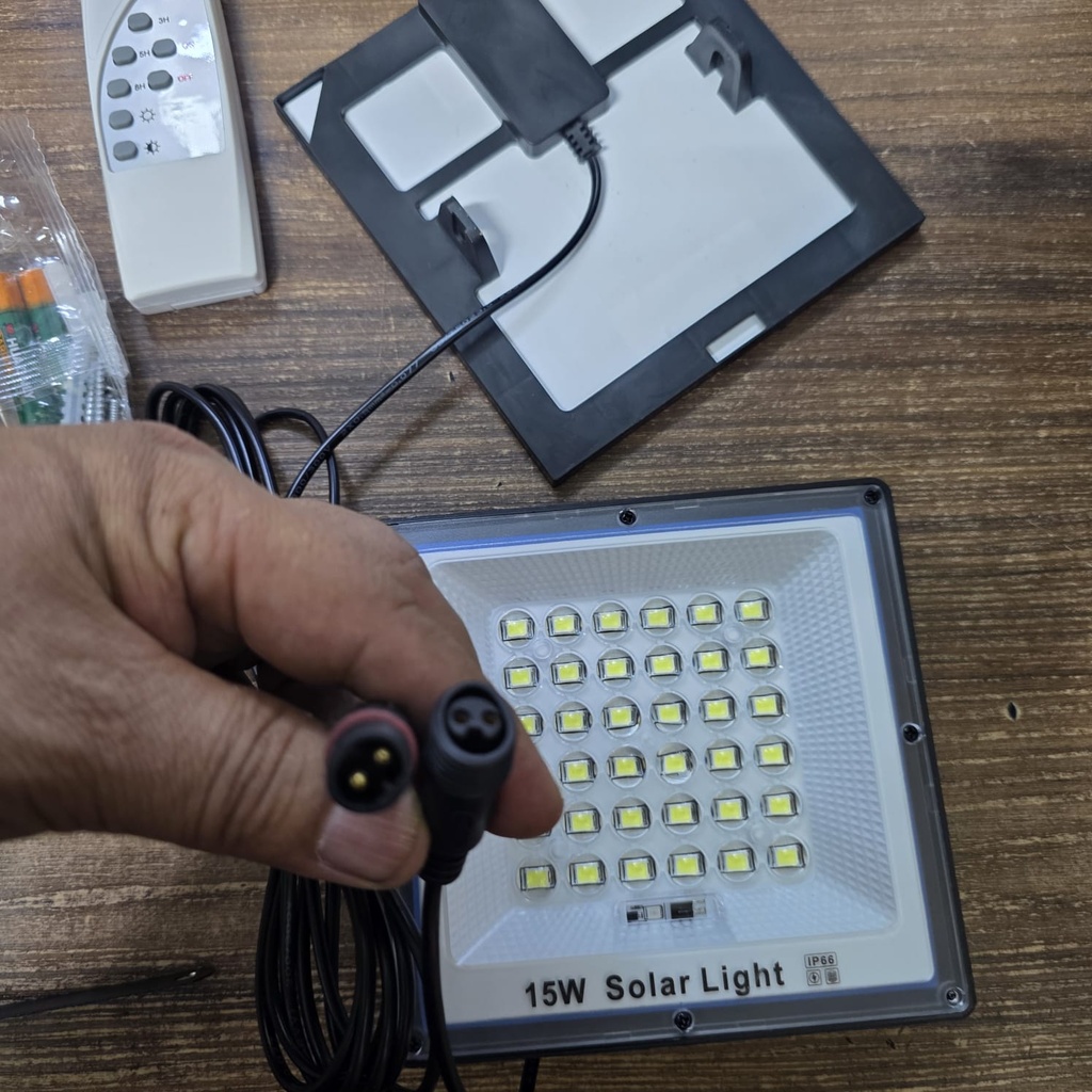 MINI LAMPARA PORTATIL CON PANEL SOLAR 15W |BB-926|