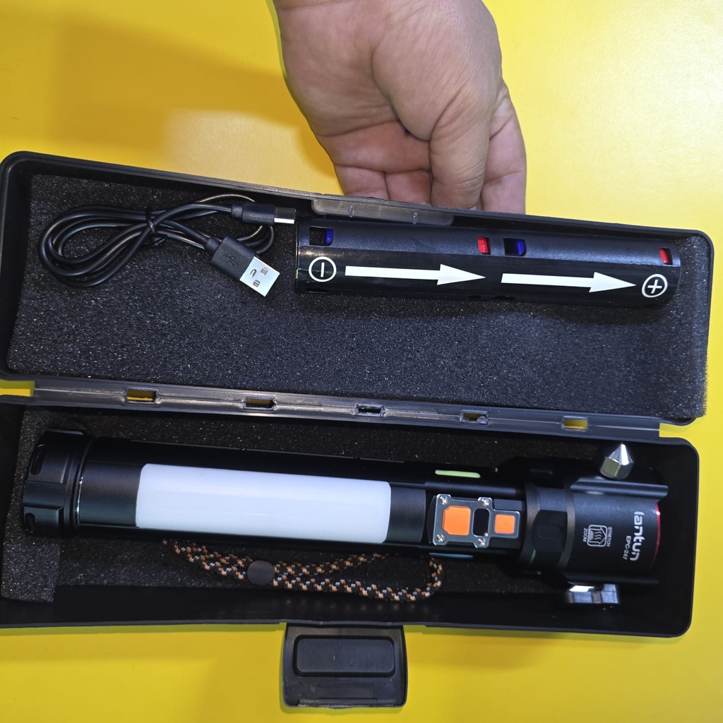 LINTERNA RECARGABLE CON 2 BATERIAS DE LITIO RECARGABLE 26650 |EPC-247|  