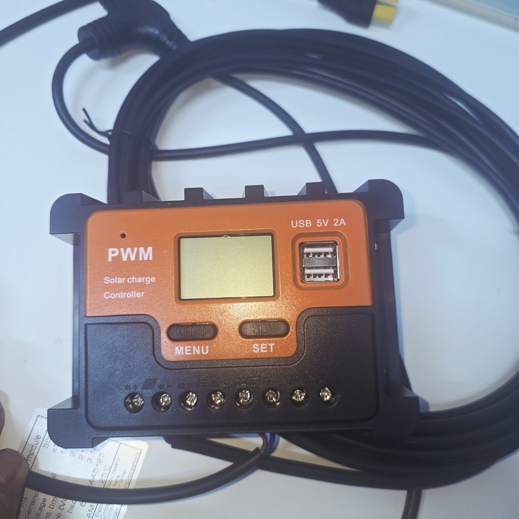 PANEL SOLAR 100W DE DOS PLIEGUES + CONTROLADOR DE CARGA PWM 10A |GFB-100W|