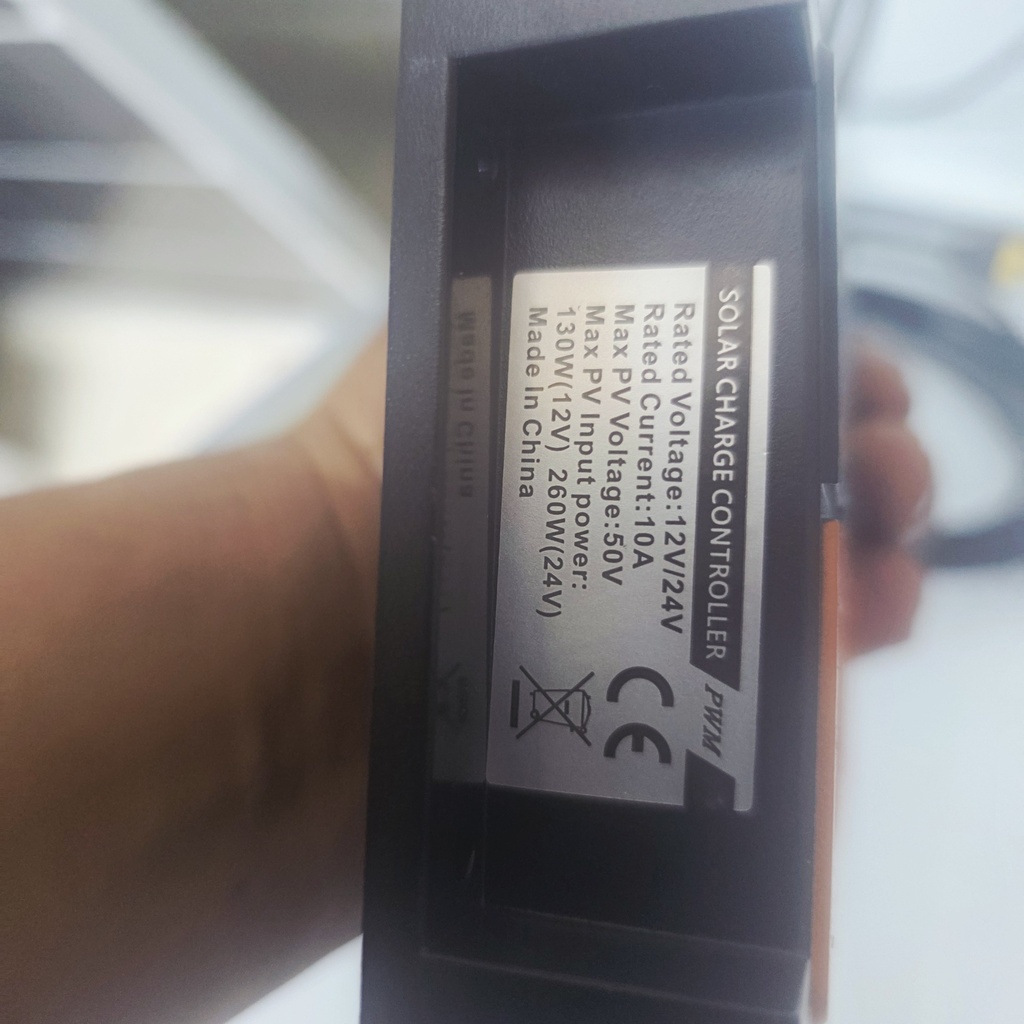 PANEL SOLAR 100W DE DOS PLIEGUES + CONTROLADOR DE CARGA PWM 10A |GFB-100W|