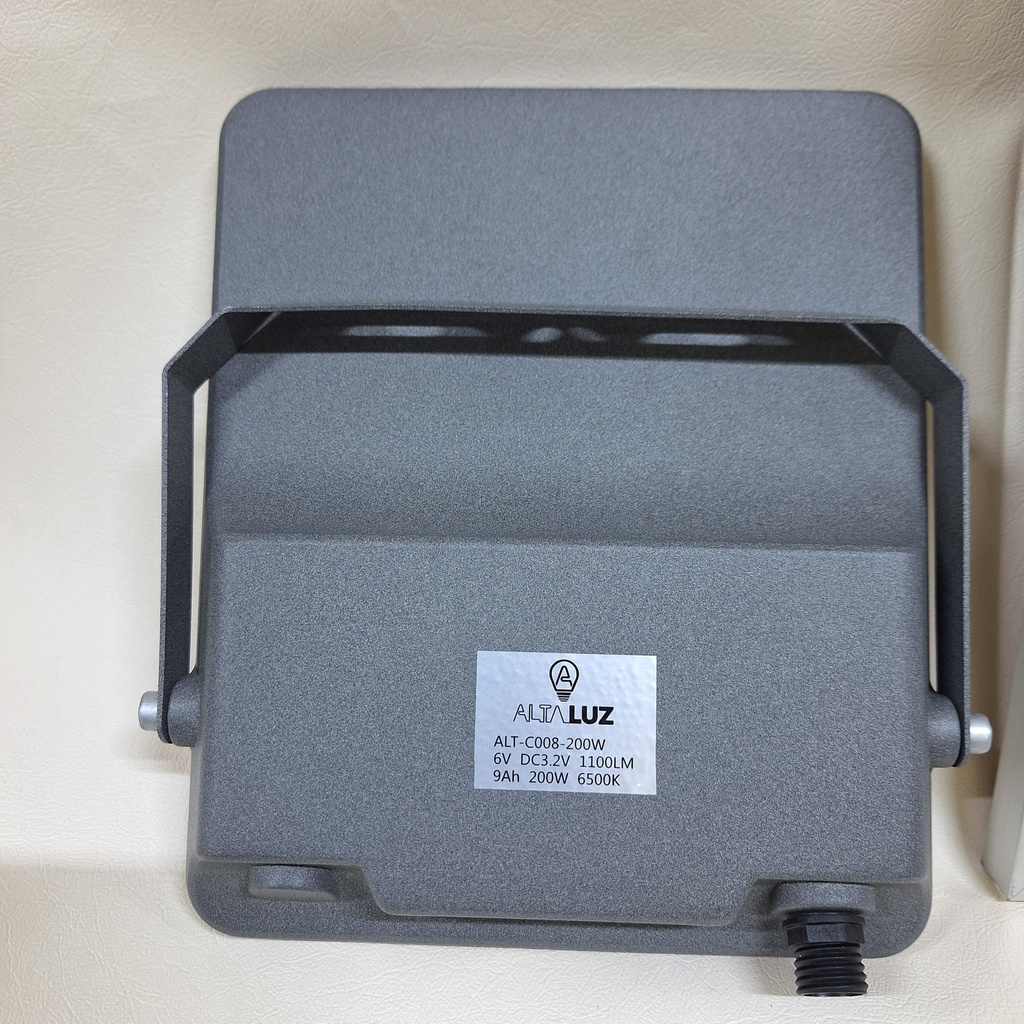 REFLECTOR SOLAR C8 200W |ALT-C008-200W|