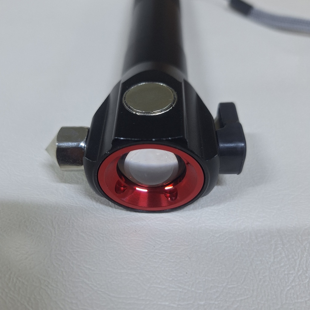 LINTERNA TACTICA MEDIANA |00638|