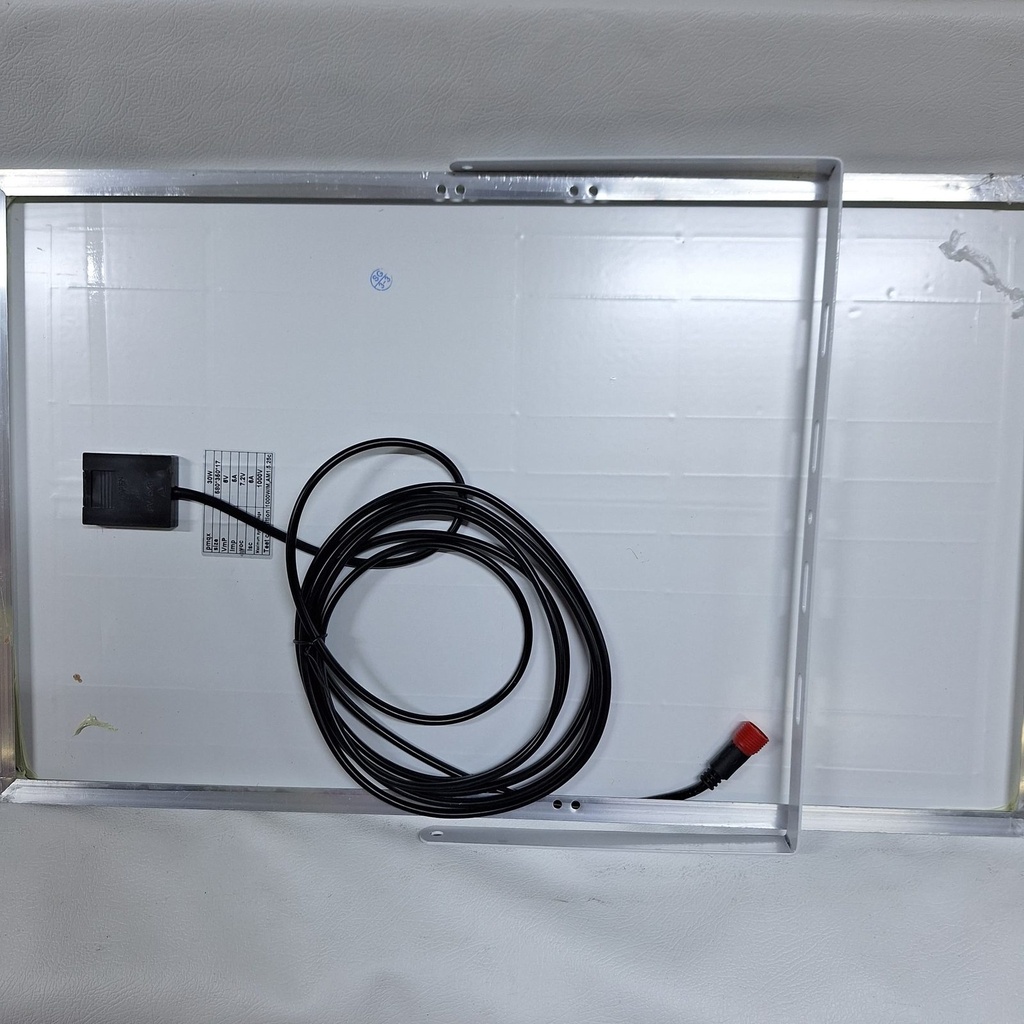 PANEL + REFLECTOR SOLAR 600W |NAY-64|